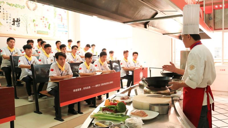 上海餐饮供应链加盟，你需要了解的五大关键点