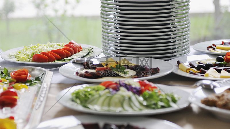 上海进口食品批发货源平台：揭秘进口食品的供应链与选择要点