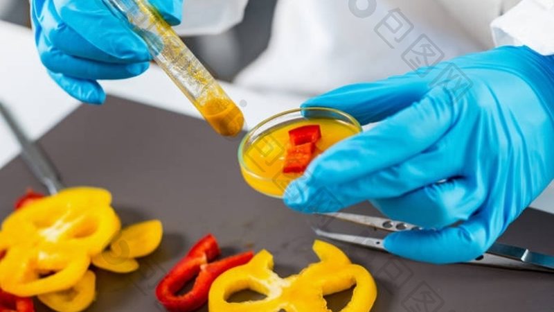 高效的物流配送是保证产品质量的关键。可以从以下几个方面进行考察：
